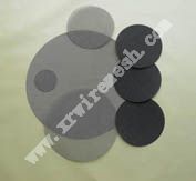 Wire mesh disc for plastic granules